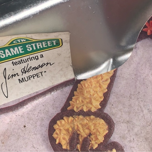 Vintage 80’s Wilton BIG BIRD & ERNIE Cake Pans w/ Instructions Stored NEW 1983 - Picture 5 of 16